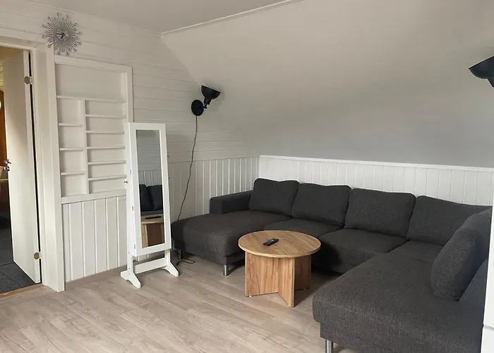 Apartamento Arctic Skyview Retreat In - With Parking