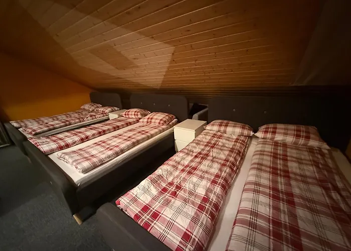 Arctic Skyview Retreat In - With Parking Tromsø