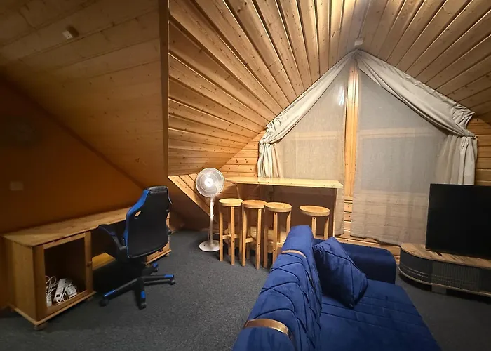 Appartamento Arctic Skyview Retreat In - With Parking *